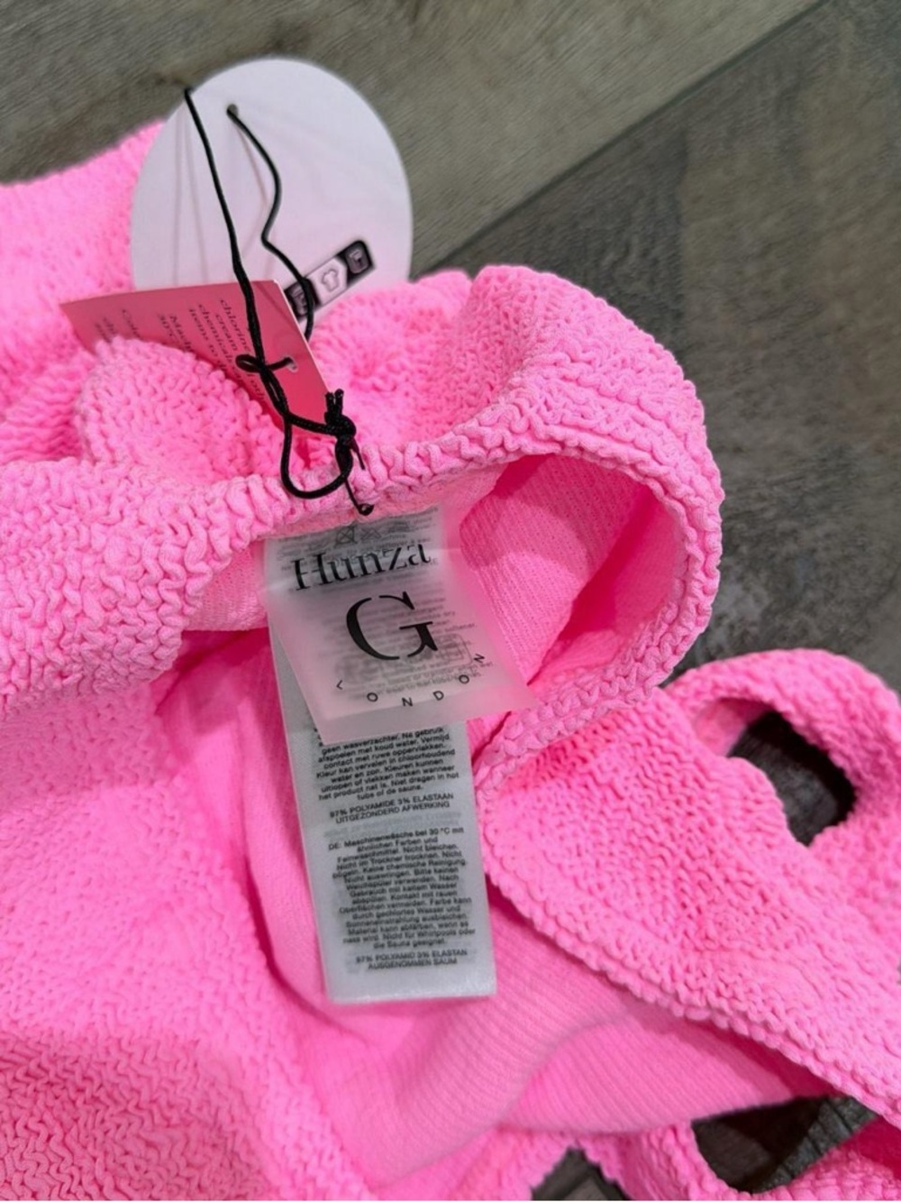 Hunza G square neck one piece swimsuit in bubblegum pink NWT - Picture 5 of 6
